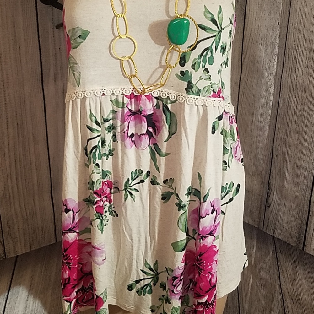 Floral Racerback Blouse - Picture 4 of 6